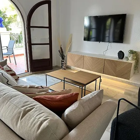 Apartamento - Puerto Banus Playa - Andalucia Del Mar Apartment