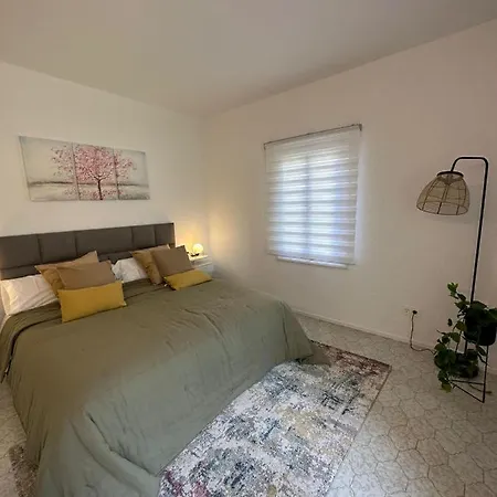 Apartamento - Puerto Banus Playa - Andalucia Del Mar Apartment Marbella
